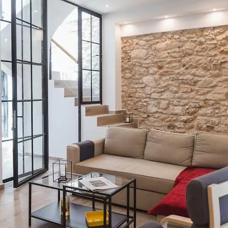 Allstar Boutique House In Downtown, Direct Connection With Airport Villa Atina